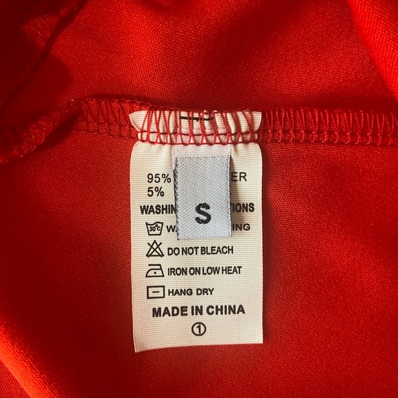 Red Sweat Heart Crop Top - Picture 4 of 4